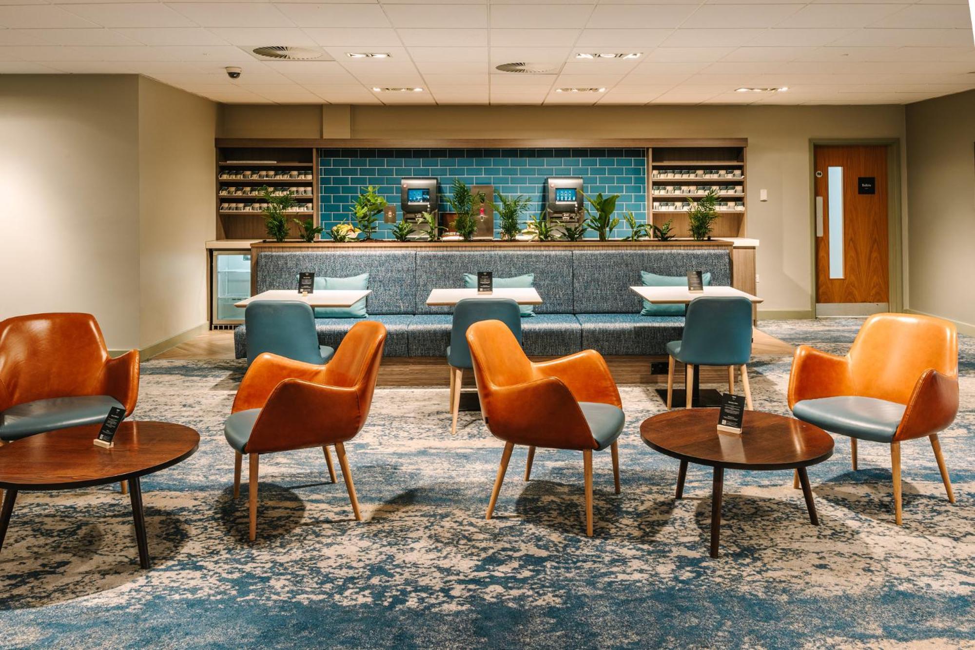 Voco Winchester Hotel & Spa By Ihg Екстериор снимка
